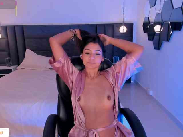 AllyJensen webcam