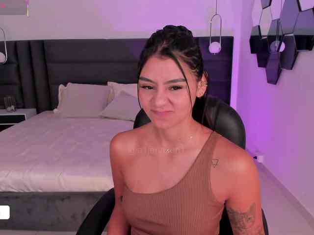 AllyJensen webcam