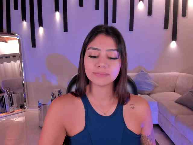 AllyJensen webcam