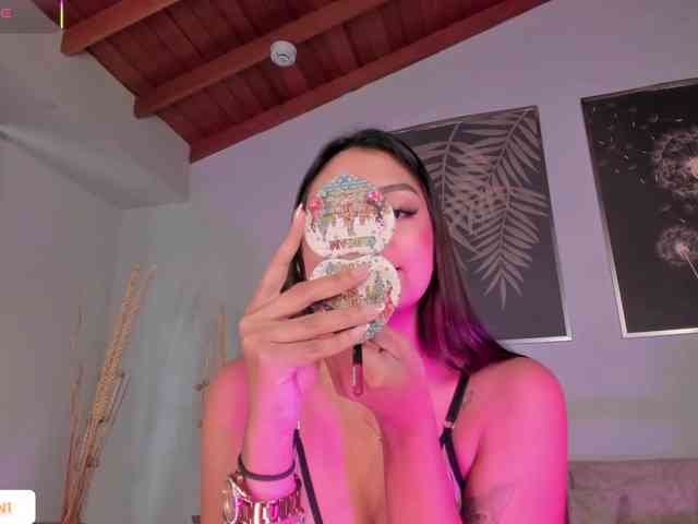 AllyJensen webcam