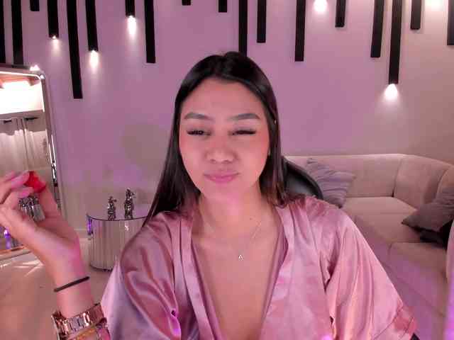 AllyJensen webcam