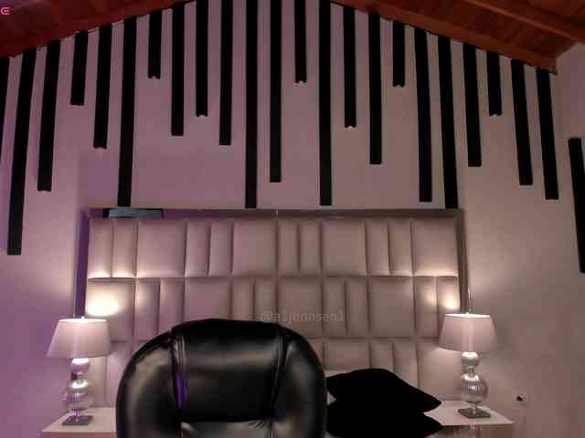 AllyJensen Live Webcam on BongaCams