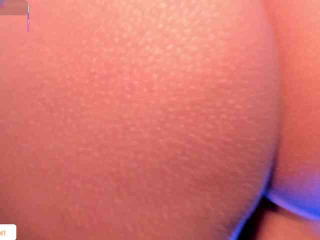 AllyJensen webcam