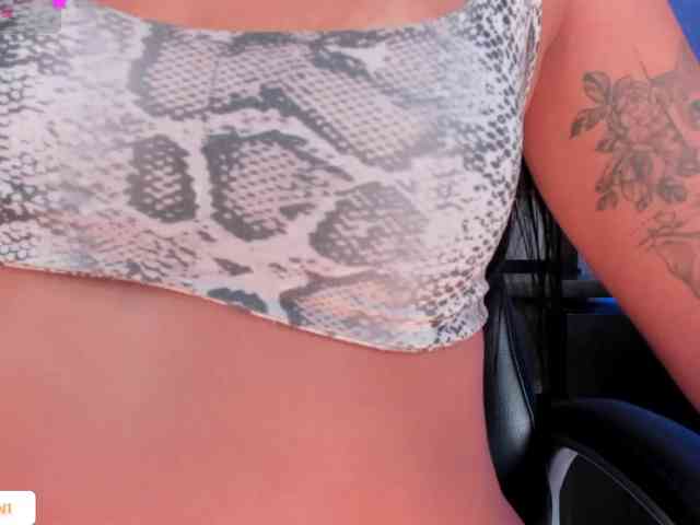 AllyJensen webcam