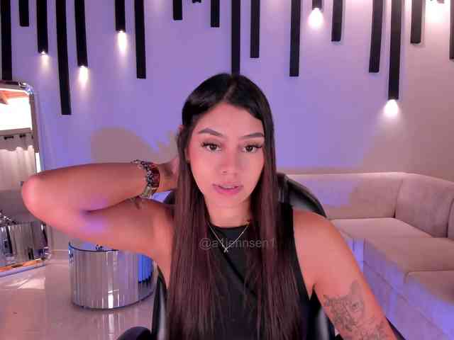 AllyJensen webcam