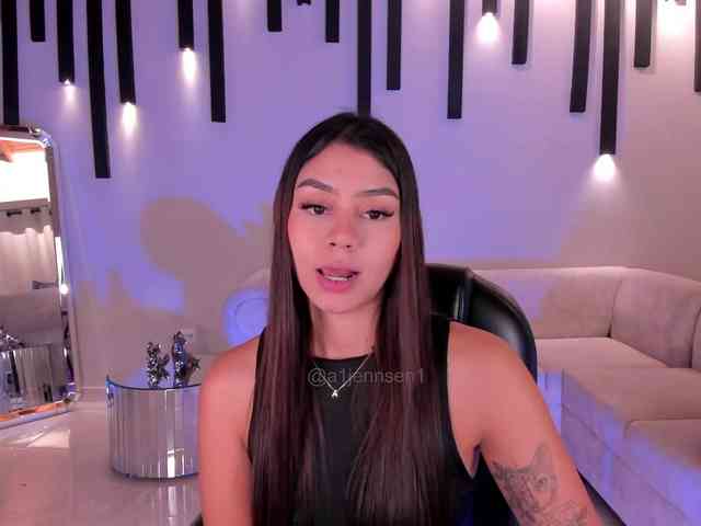 AllyJensen webcam