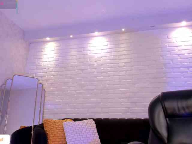 AllyJensen webcam