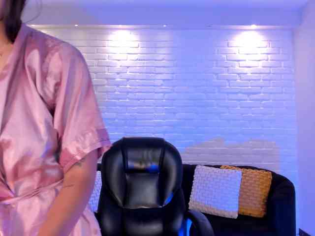 AllyJensen webcam