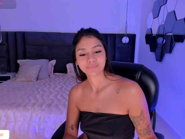 AllyJensen webcam
