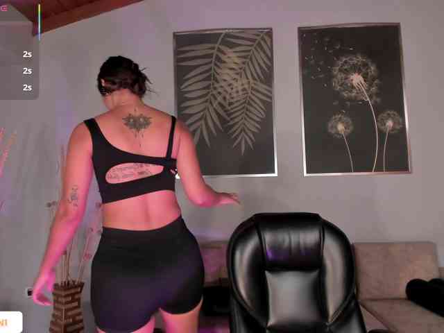 AllyJensen webcam