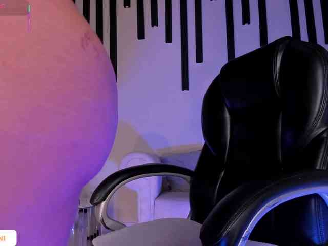 AllyJensen webcam