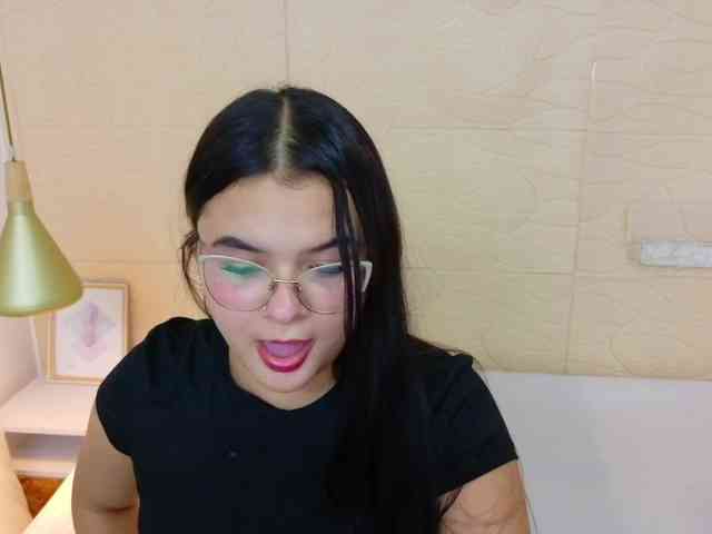 sweet-dani18 webcam