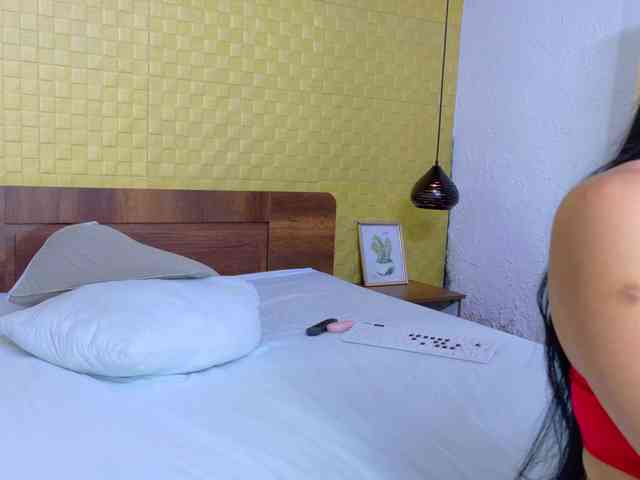 sweet-dani18 webcam