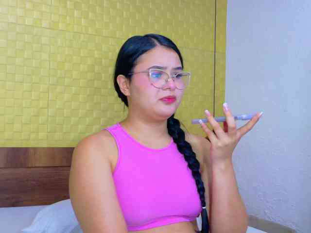 sweet-dani18 webcam