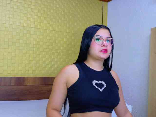 sweet-dani18 webcam