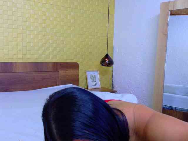 sweet-dani18 webcam