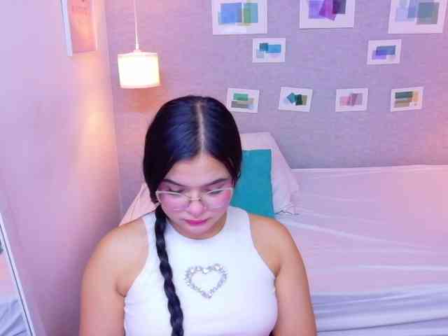 sweet-dani18 webcam