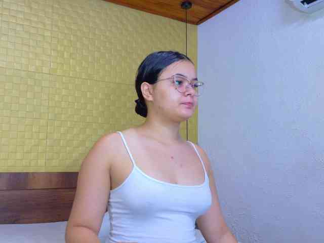 sweet-dani18 webcam