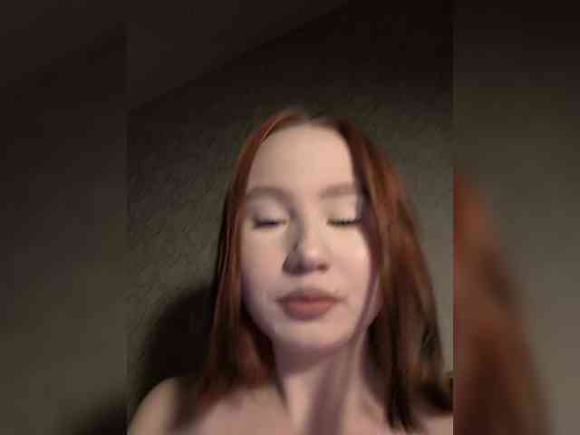 Pink_Doll webcam