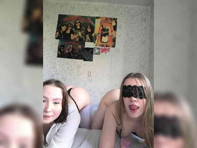 Pink_Doll webcam