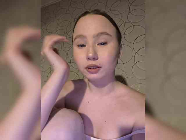 Pink_Doll webcam
