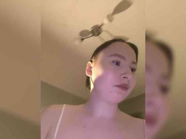 Pink_Doll webcam
