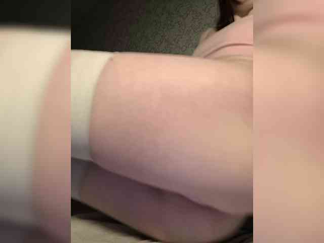 Pink_Doll webcam
