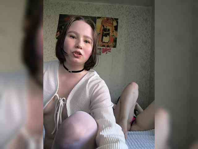Pink_Doll webcam