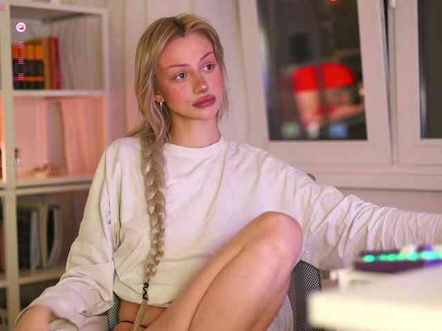 babeholly webcam