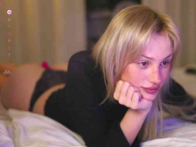 babeholly webcam