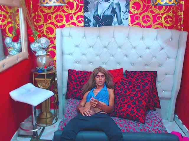 endylook Live Webcam on BongaCams