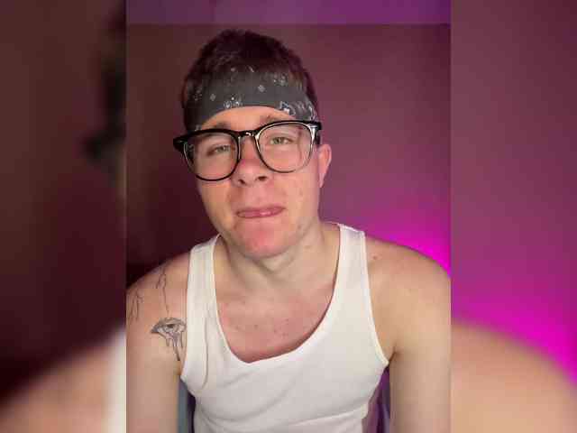 Pavluik7 Live Webcam on BongaCams