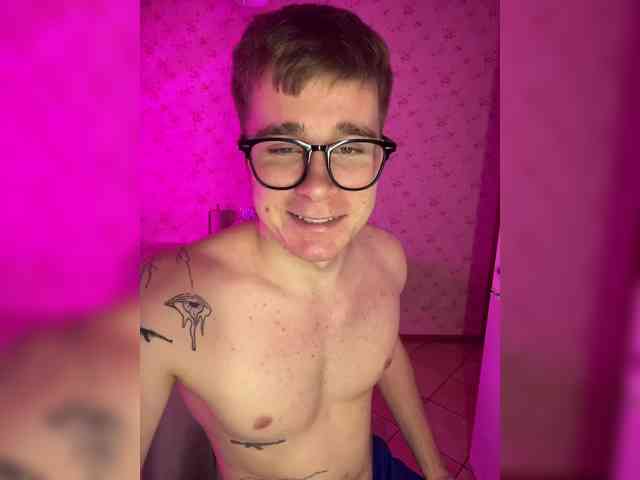 Pavluik7 Live Webcam on BongaCams