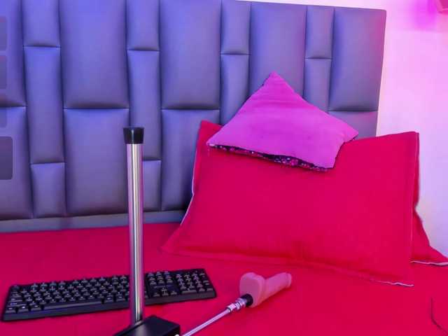 Abbyadams's BongaCams show and profile