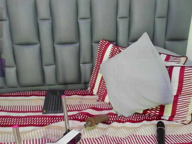 Abbyadams Live Cam on BongaCams