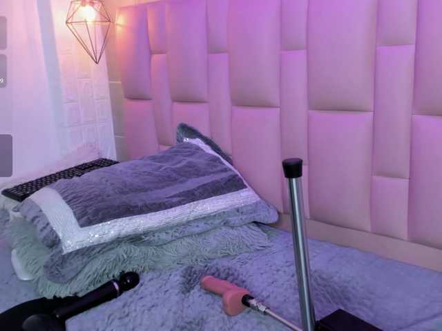 Abbyadams's BongaCams show and profile