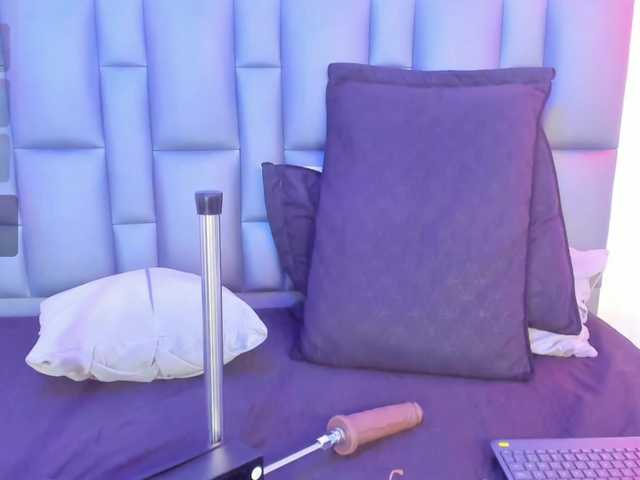 Abbyadams's BongaCams show and profile