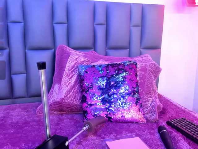 Abbyadams's BongaCams show and profile