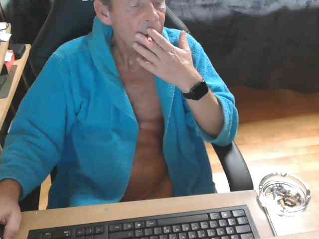 dfrxxx1 Live Webcam on BongaCams