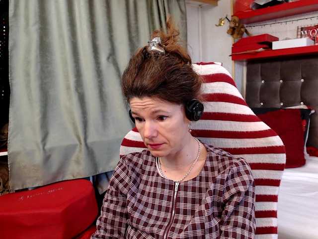 kellysurfing's BongaCams show and profile