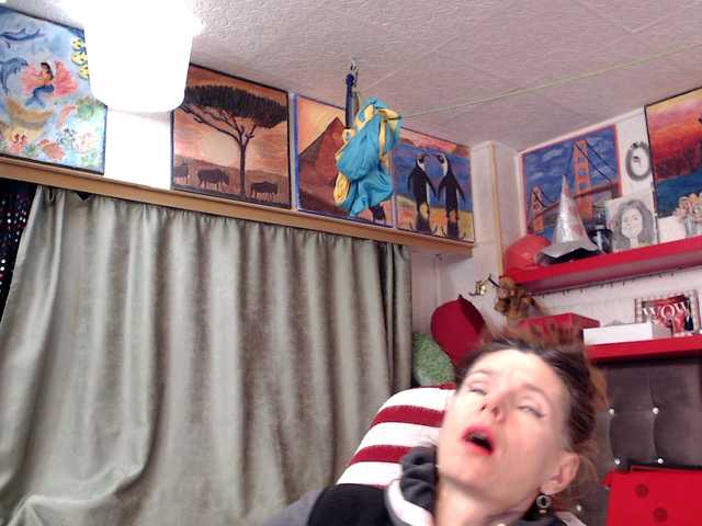 kellysurfing's BongaCams show and profile