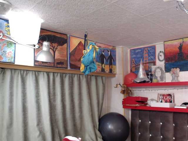 kellysurfing's BongaCams show and profile