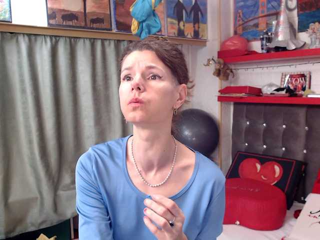 kellysurfing's BongaCams show and profile