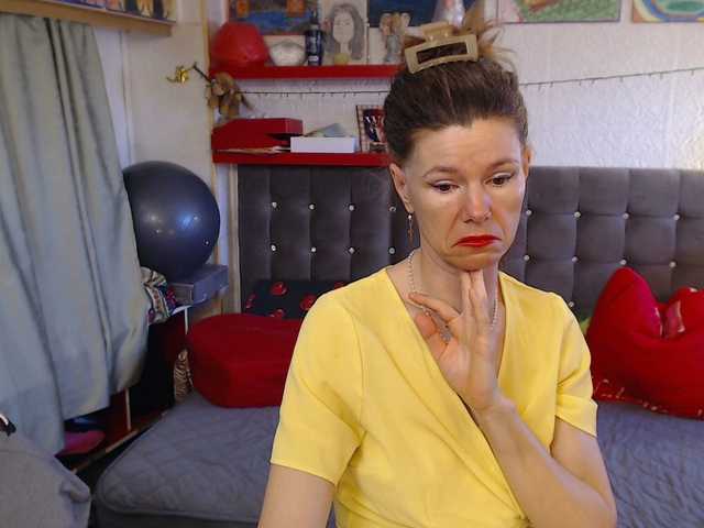 kellysurfing's BongaCams show and profile