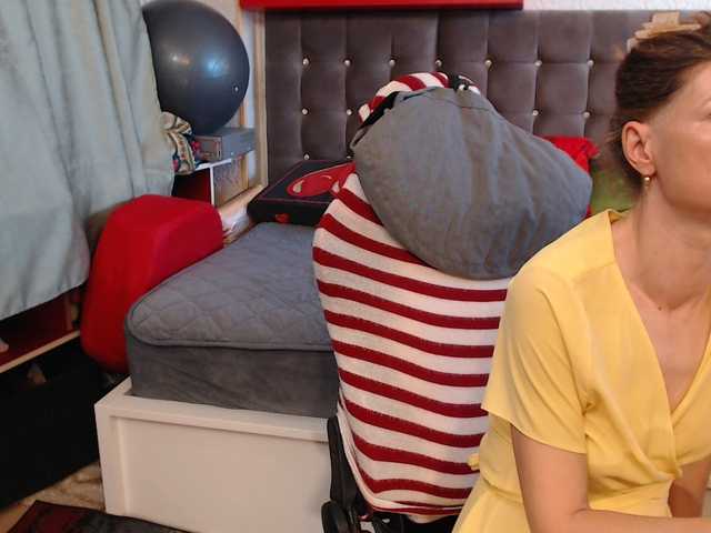 kellysurfing's BongaCams show and profile