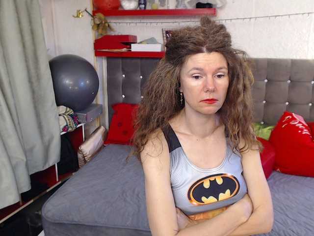 kellysurfing's BongaCams show and profile