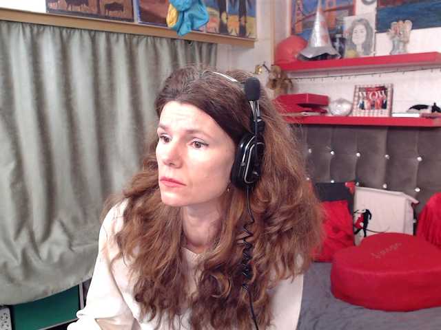 kellysurfing's BongaCams show and profile