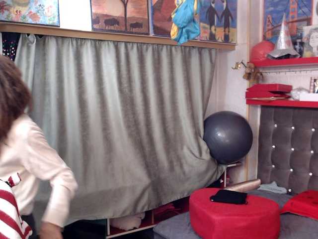 kellysurfing's BongaCams show and profile