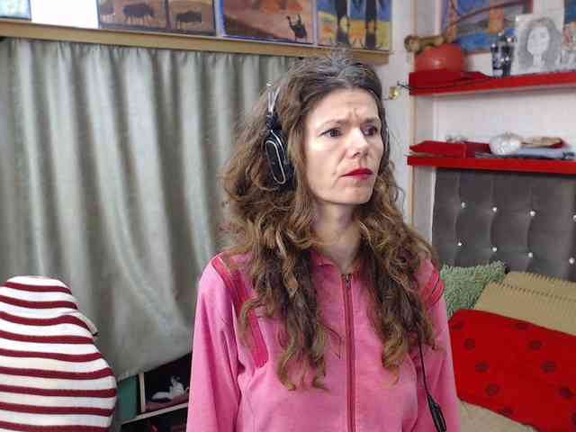 kellysurfing Live Webcam on BongaCams