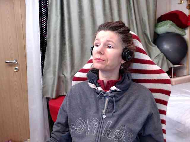 kellysurfing kellysurfing